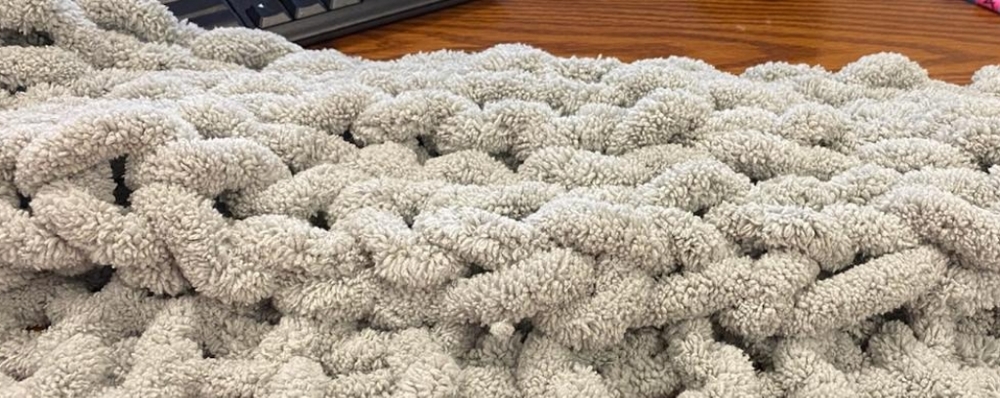 Chunky knit infinity scarf